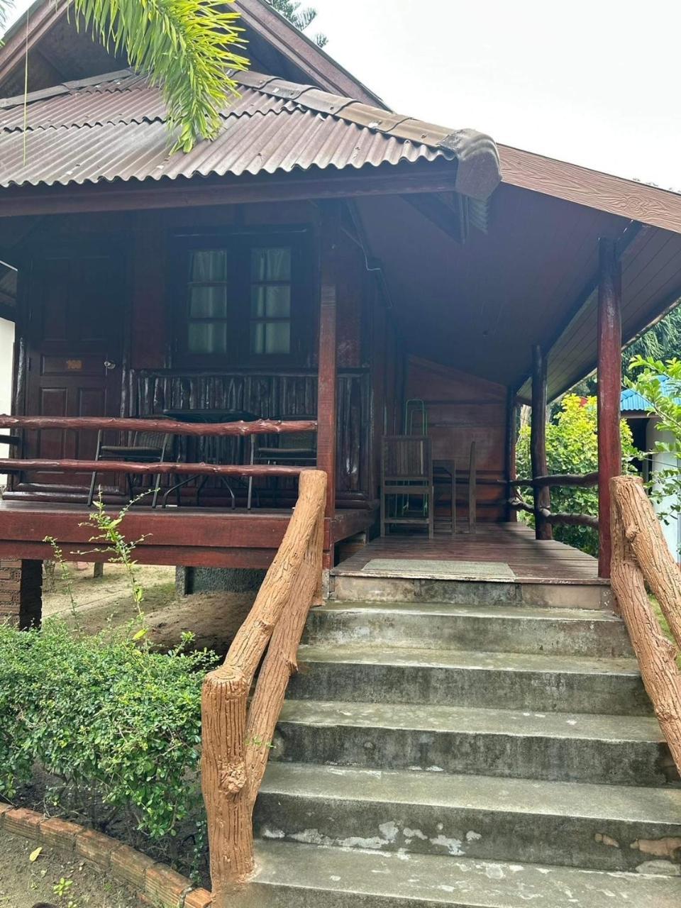 Buddha Raksa Thong Nai Pan Yai Eksteriør billede